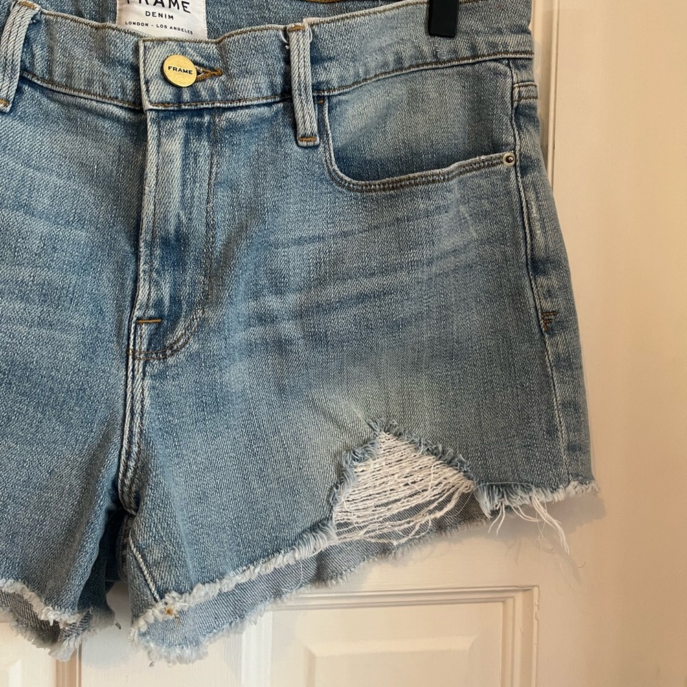 FRAME Denim Le Cutoff Distressed Jean Shorts Forton Downs Wash Light Blue 30 - Picture 2 of 10